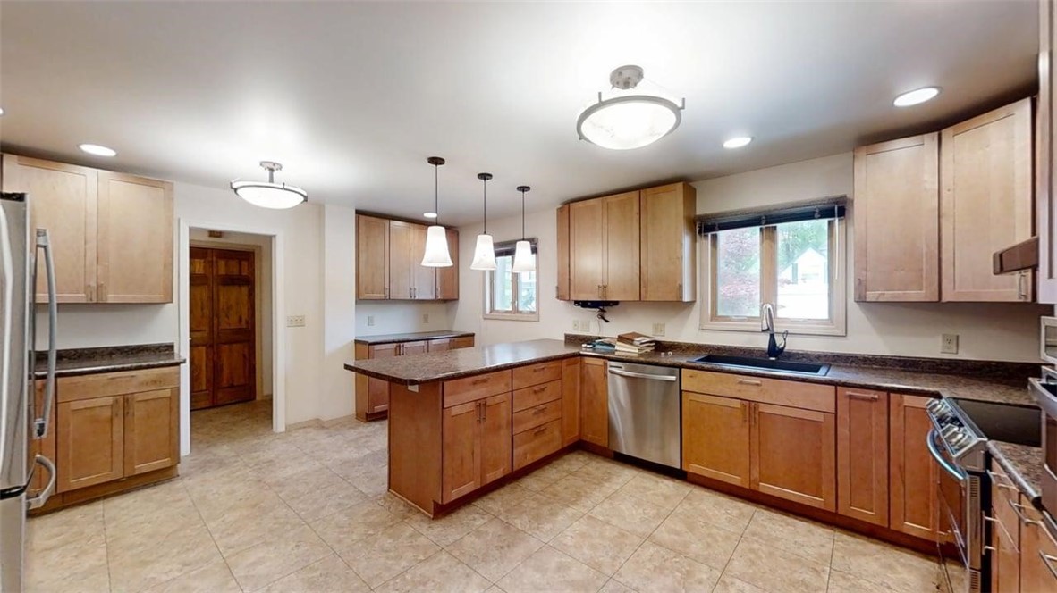 602 Ridgeway Avenue Property Photo 16