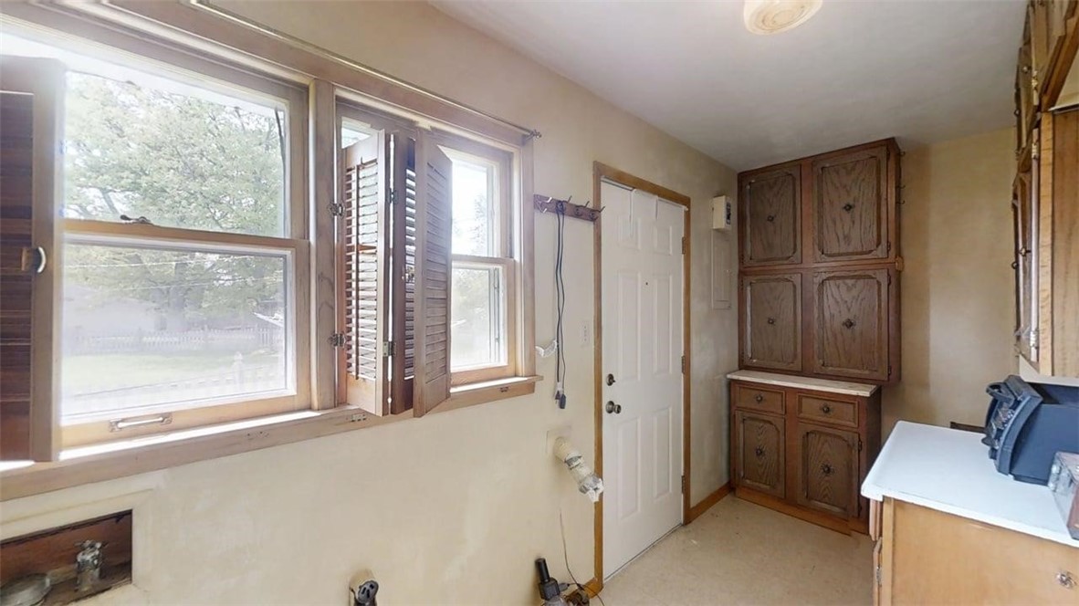 1805 Peach Street Property Photo 10