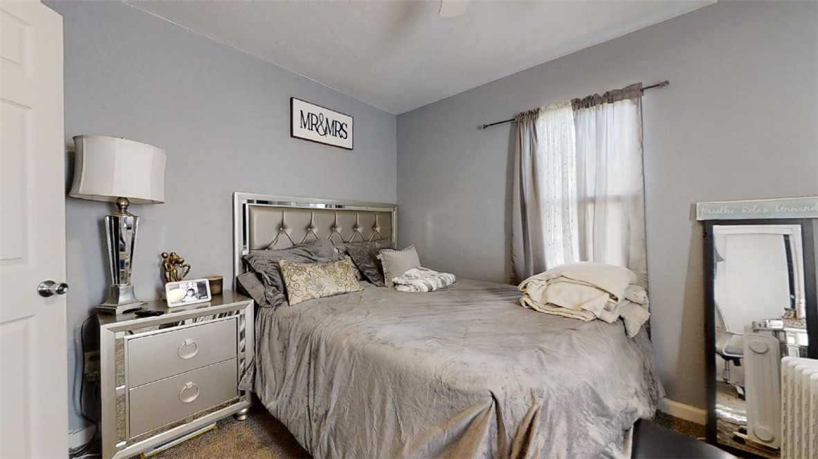 1124 Cushing Street Property Photo 13