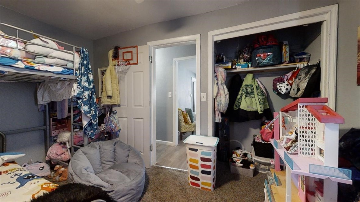 1124 Cushing Street Property Photo 20
