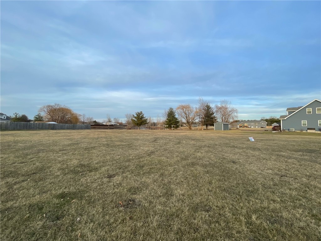 28 Falcon Pass Property Photo 3