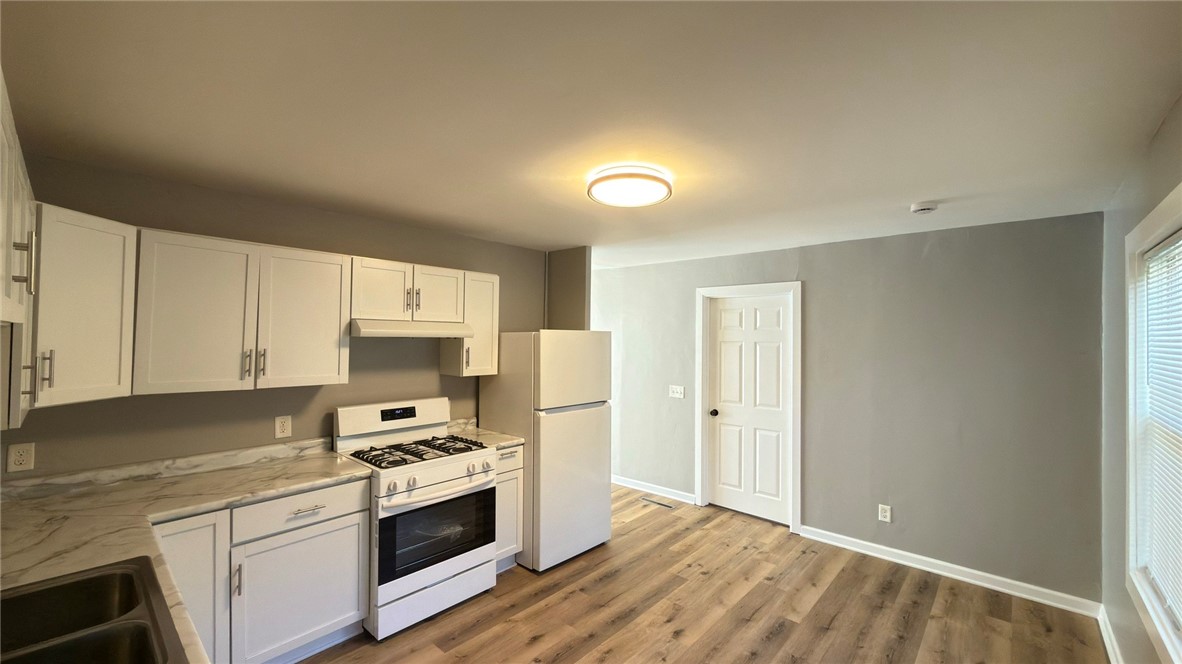 2612 W Kirby Avenue Property Photo 5
