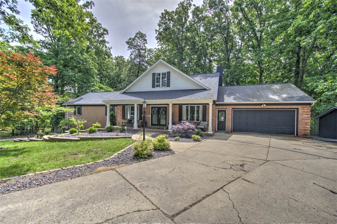 5461 Chris Drive Property Photo 4