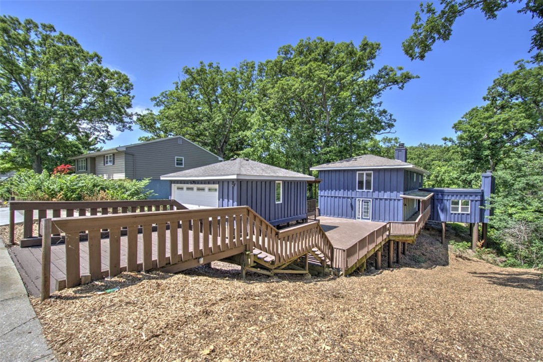 327 Timber Place Property Photo 1