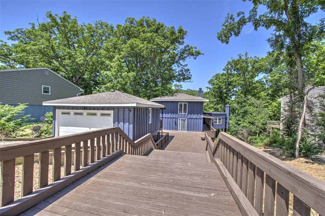 327 Timber Place Property Photo 7
