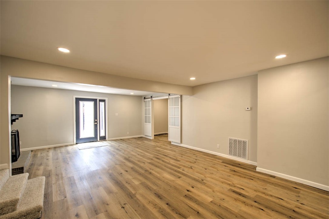 327 Timber Place Property Photo 11