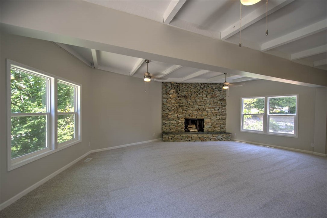 327 Timber Place Property Photo 21