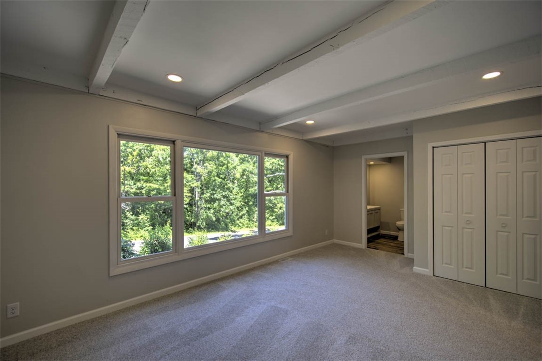 327 Timber Place Property Photo 29