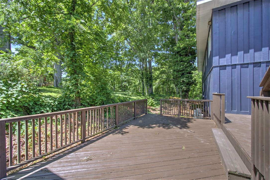 327 Timber Place Property Photo 42