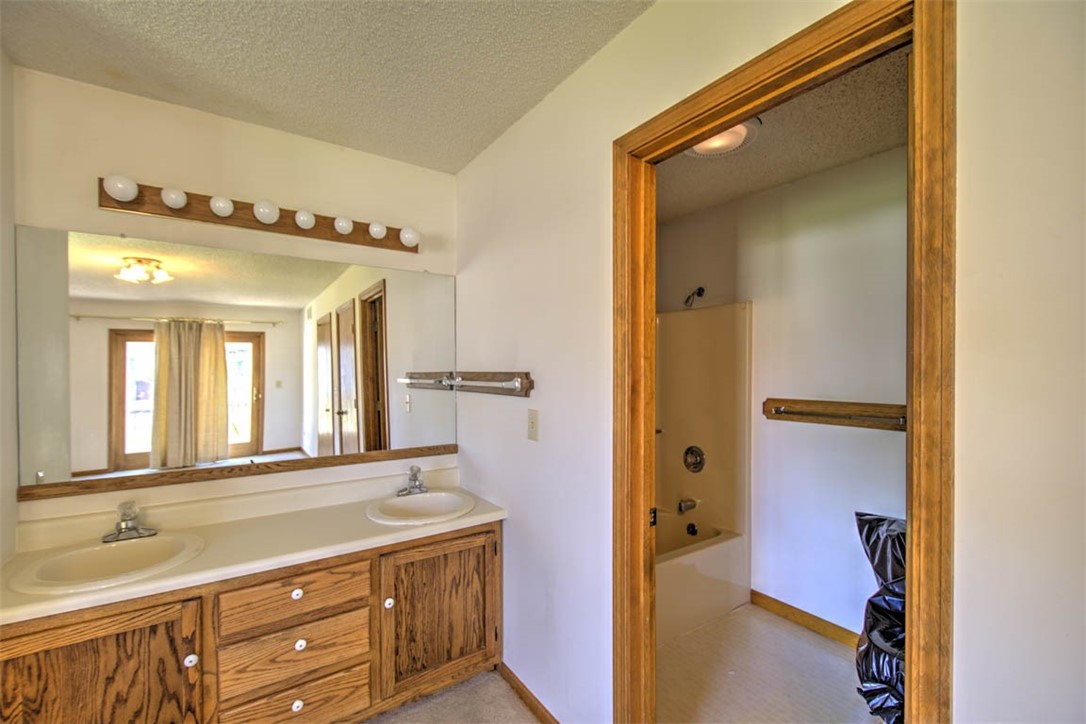 2186 Barding Avenue Property Photo 17