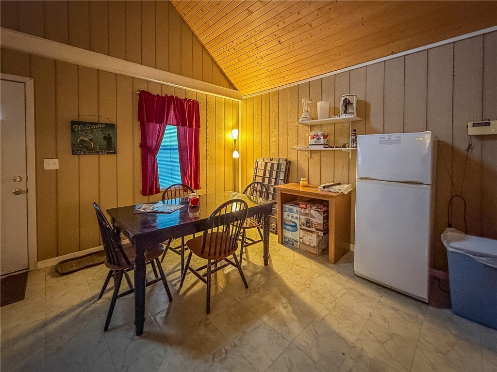 14929 Lakeshore Property Photo 8