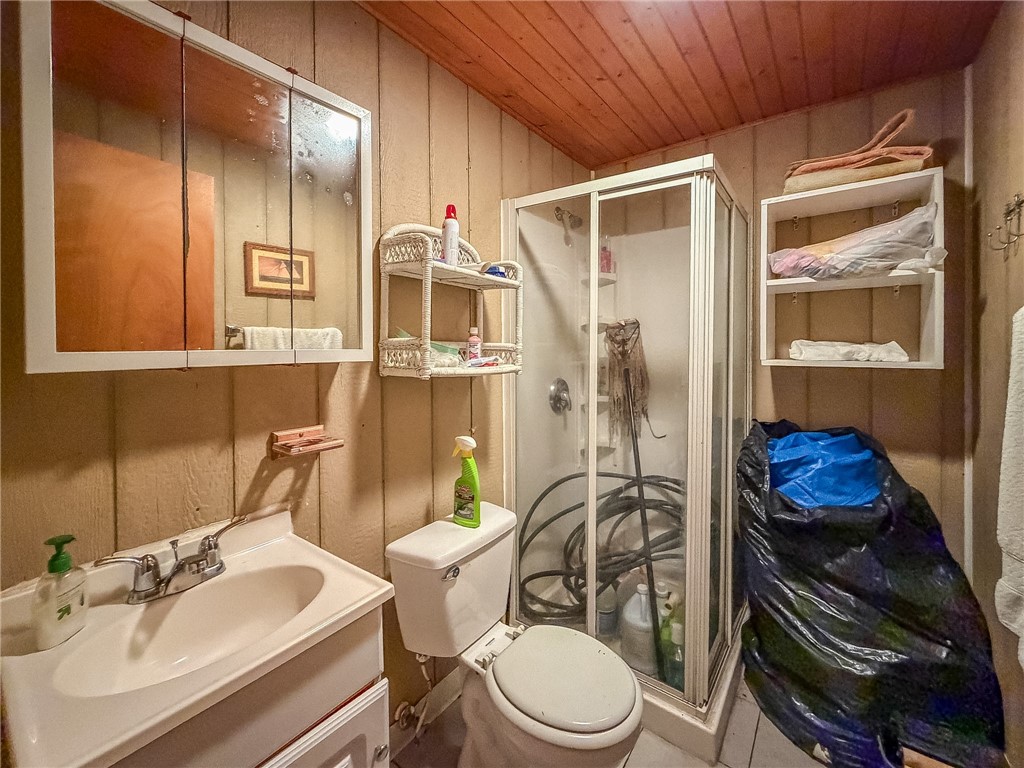 14929 Lakeshore Property Photo 14