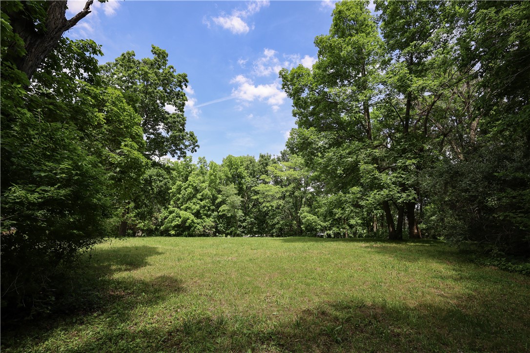 410 N Kruse Road Property Photo 9