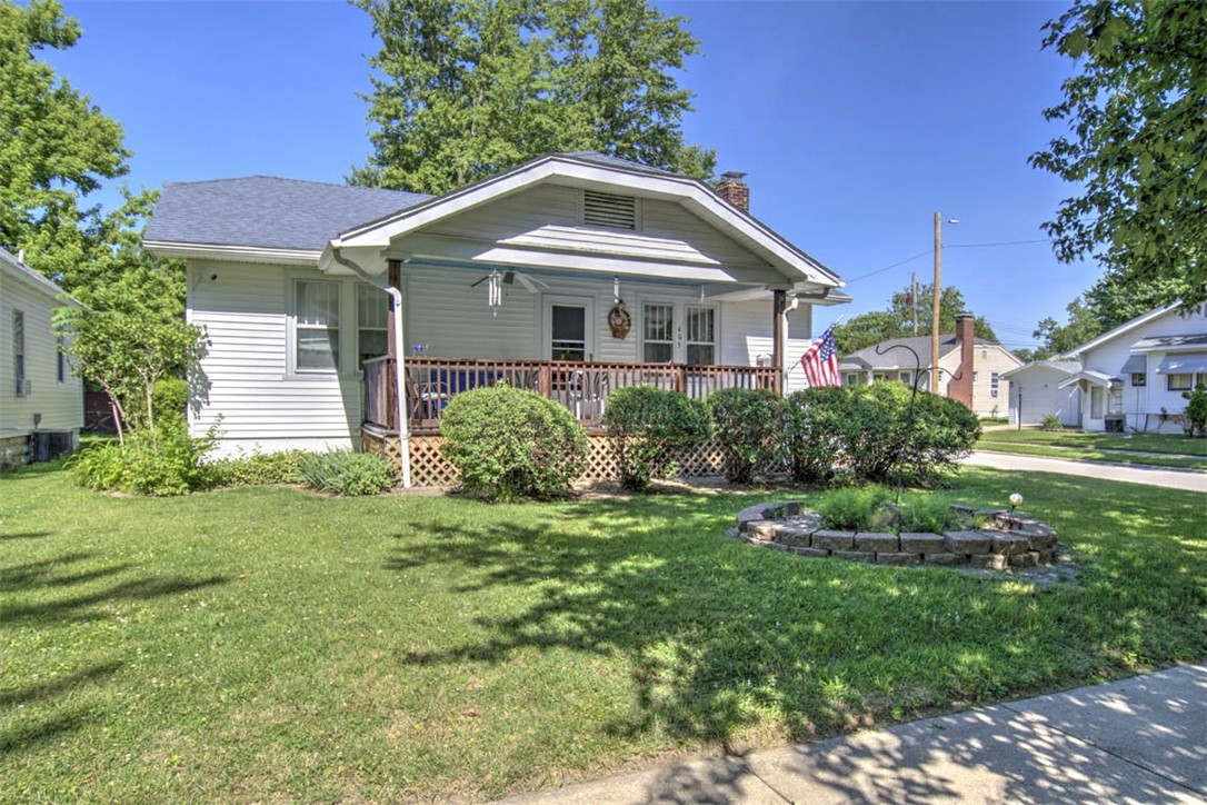405 23rd Place Property Photo 5