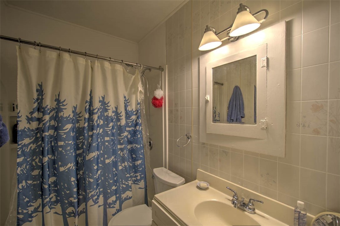 405 23rd Place Property Photo 16