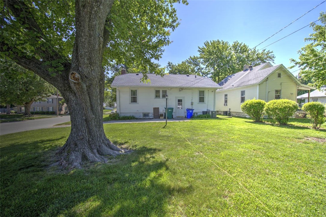 405 23rd Place Property Photo 19
