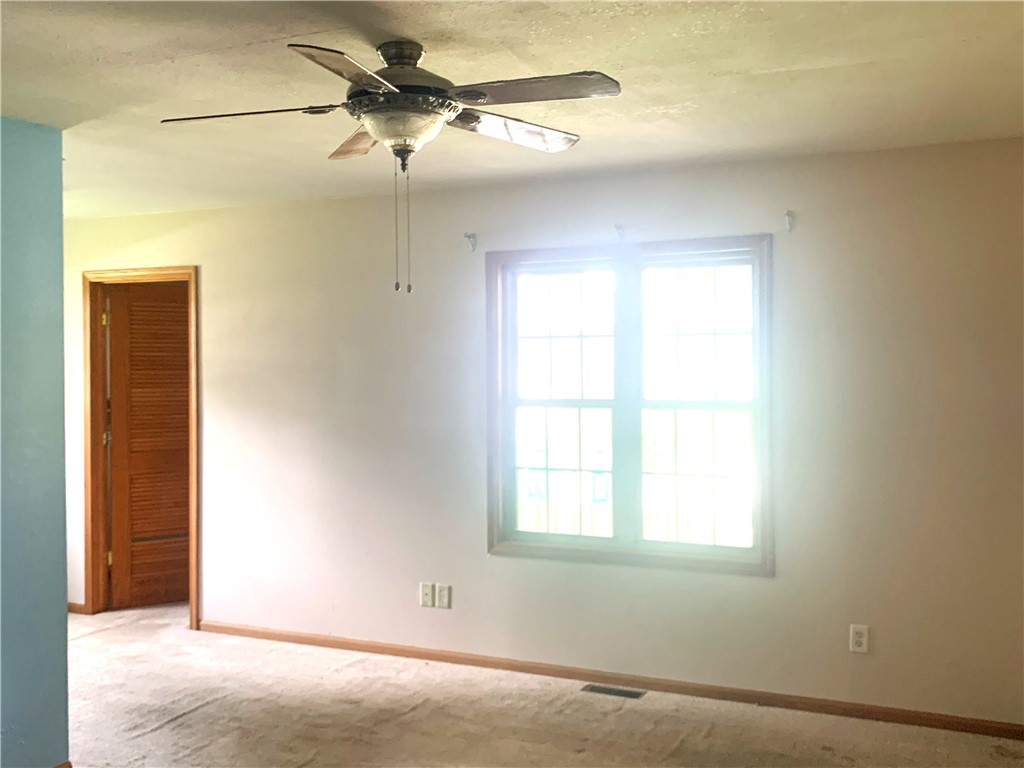 309 S Maple Street Property Photo 11