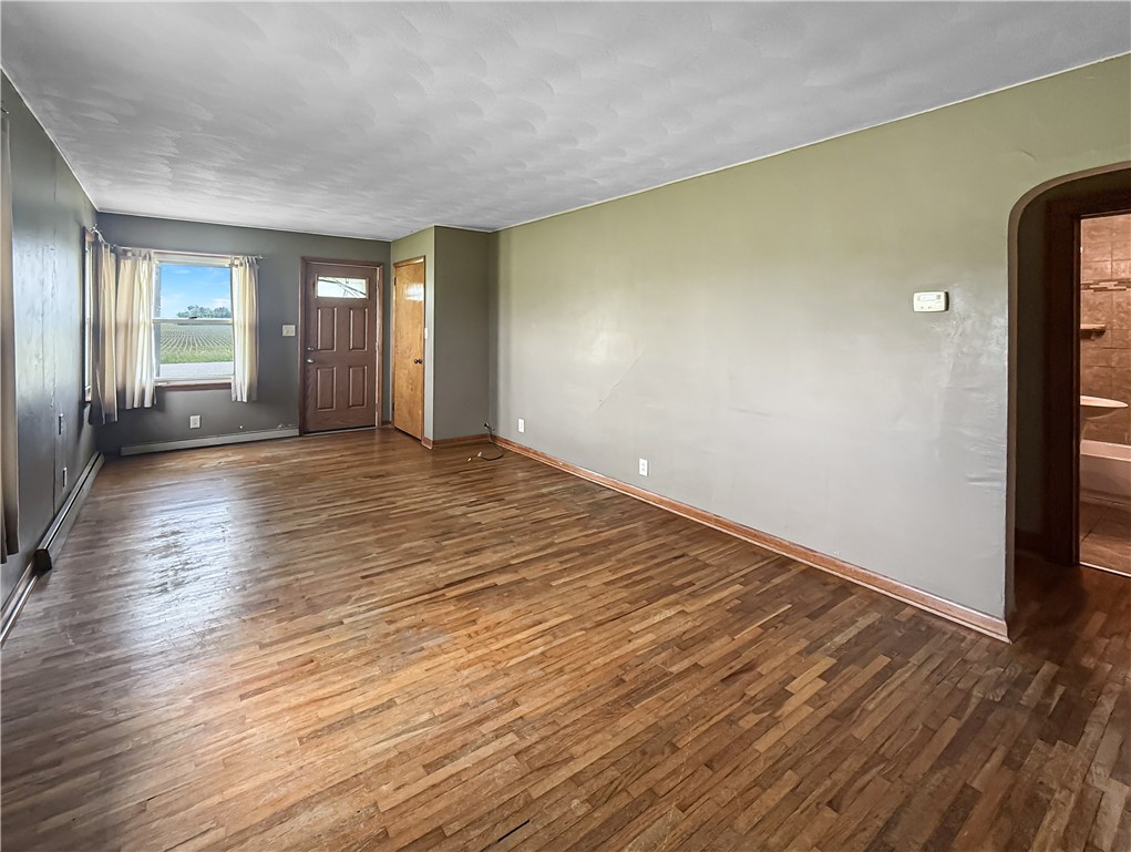 9533 N 150th Street Property Photo 4