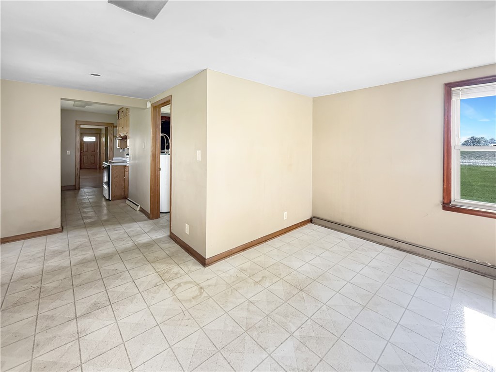 9533 N 150th Street Property Photo 7