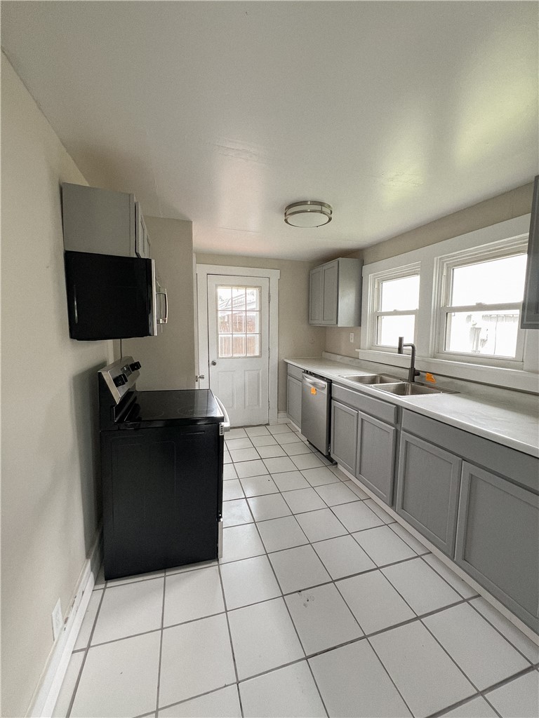 206 E Poplar Street Property Photo 6