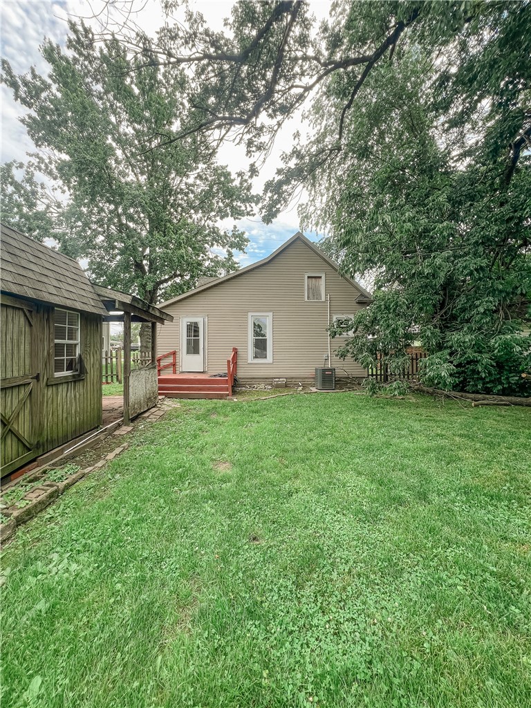 206 E Poplar Street Property Photo 13