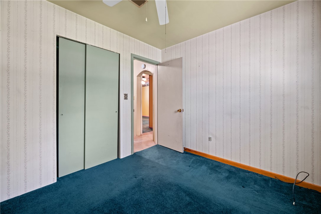 712 E Blackburn Street Property Photo 29