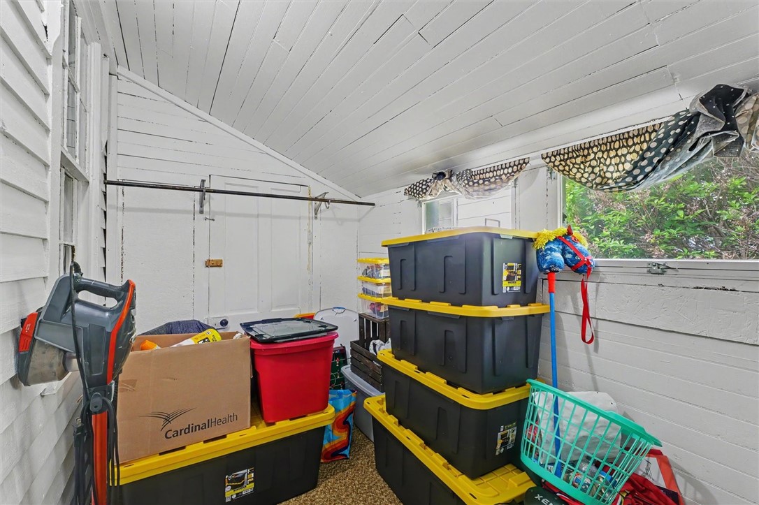 519 E Allen Street Property Photo 14
