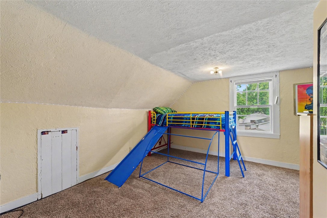 519 E Allen Street Property Photo 21