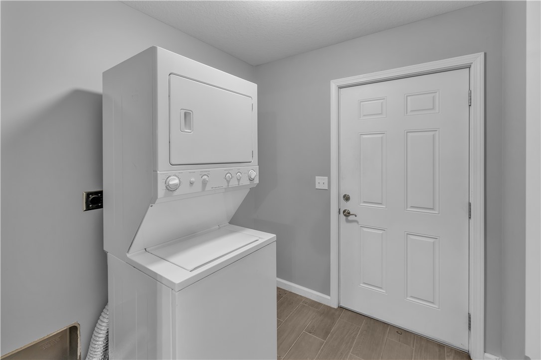 5665 Timber Lake Drive Property Photo 20