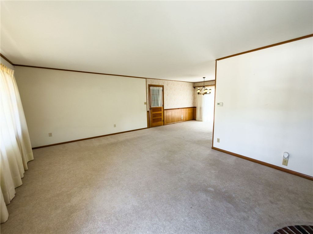 8 Drue Drive Property Photo 7