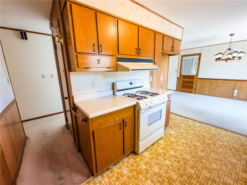 8 Drue Drive Property Photo 10