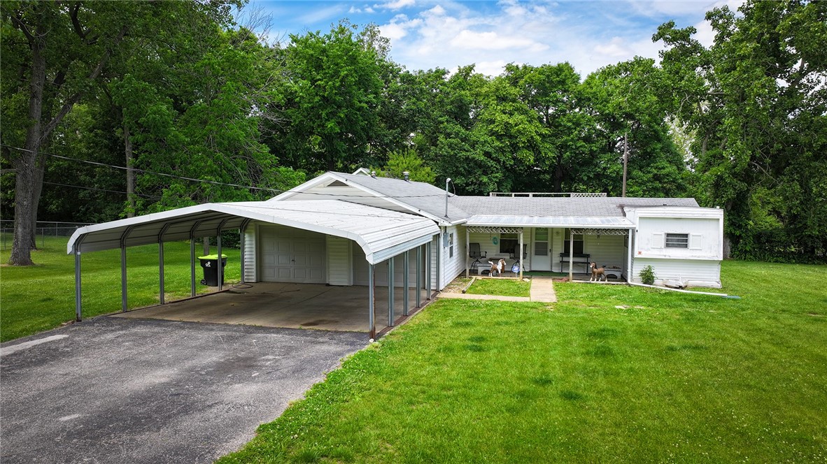 1608 Moorwood Drive Property Photo 3
