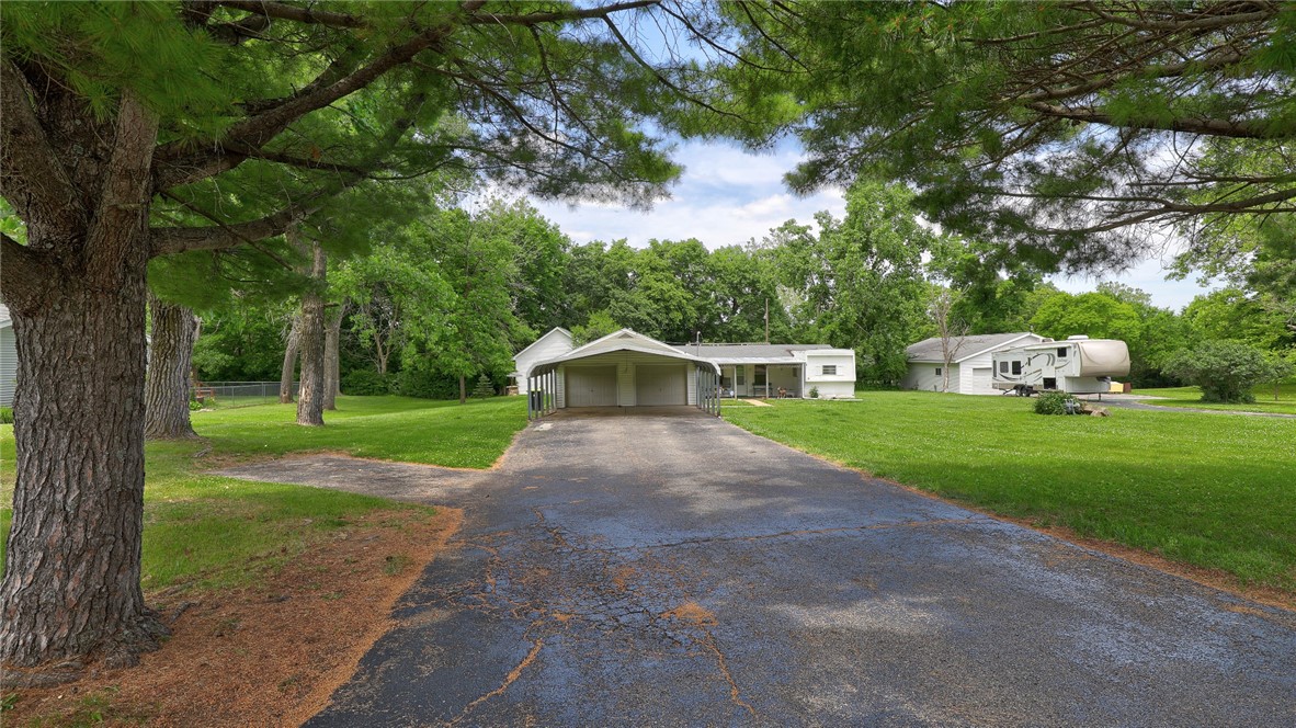 1608 Moorwood Drive Property Photo 4