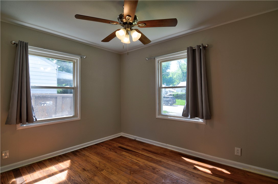 2104 E Whitmer Street Property Photo 8