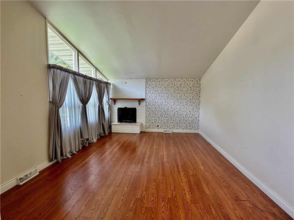 1000 Lynn Drive Property Photo 4