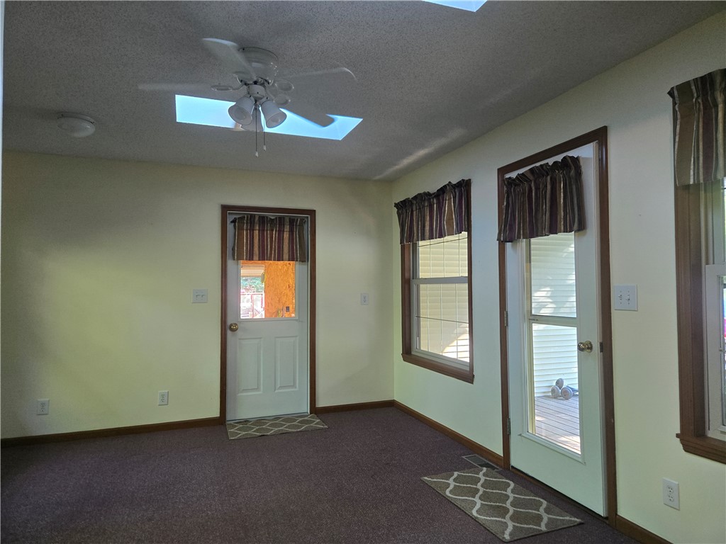 228 Eagle Bluff Drive Property Photo 3