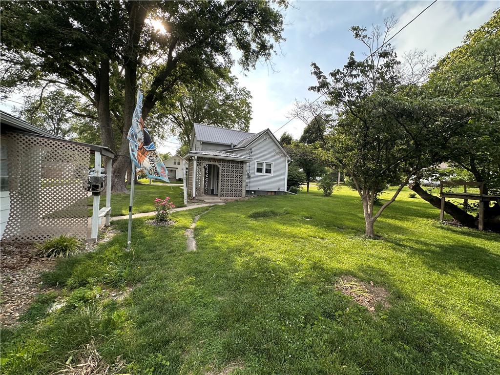 304 Grant Street Property Photo 3