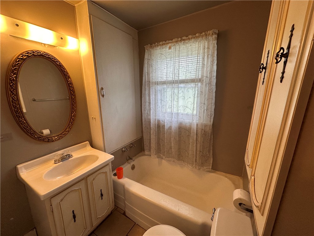 304 Grant Street Property Photo 10