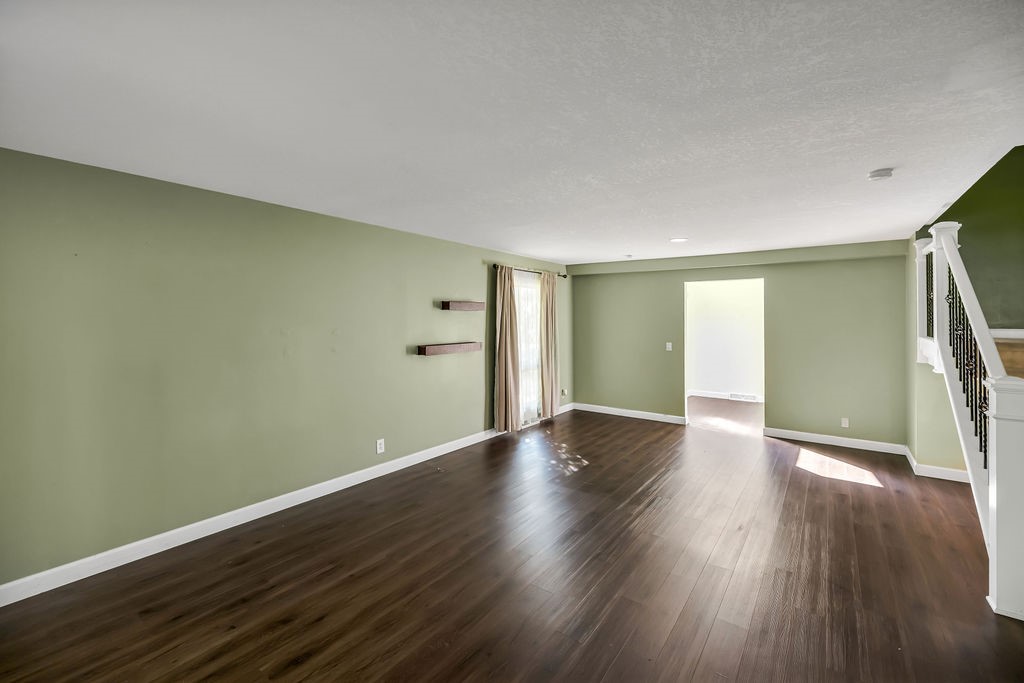 473 Timber Drive Property Photo 5
