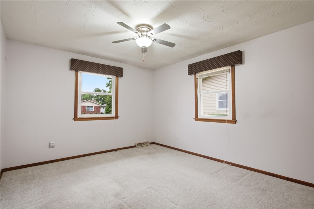 807 Cardinal Street Property Photo 18