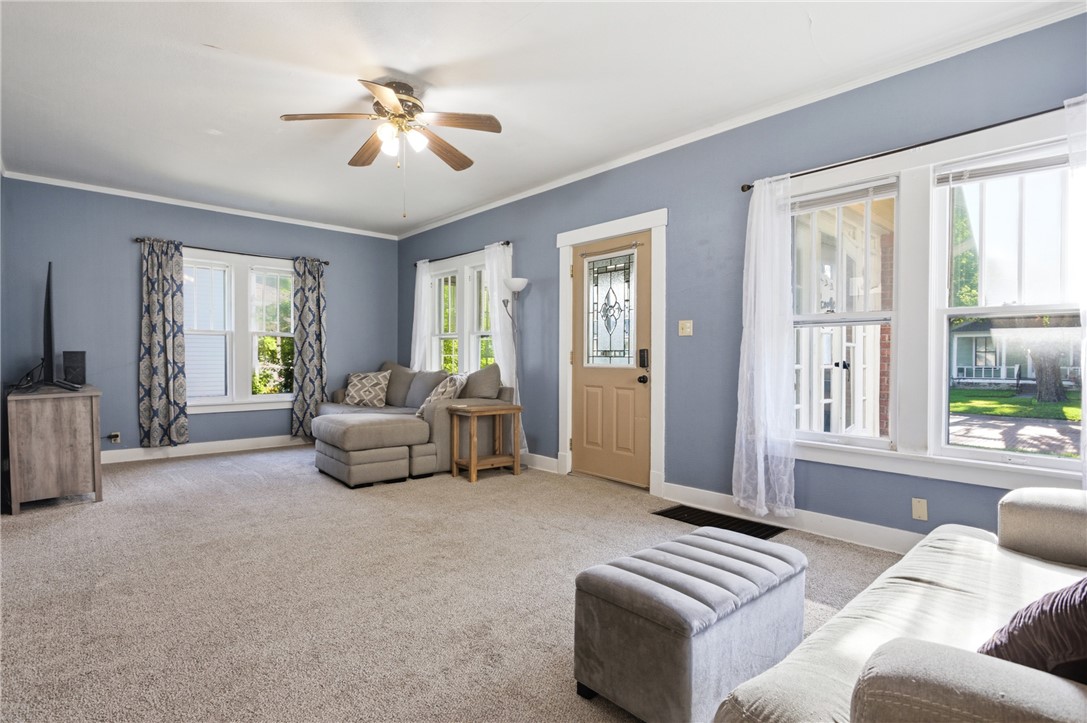 717 15th Street Property Photo 5