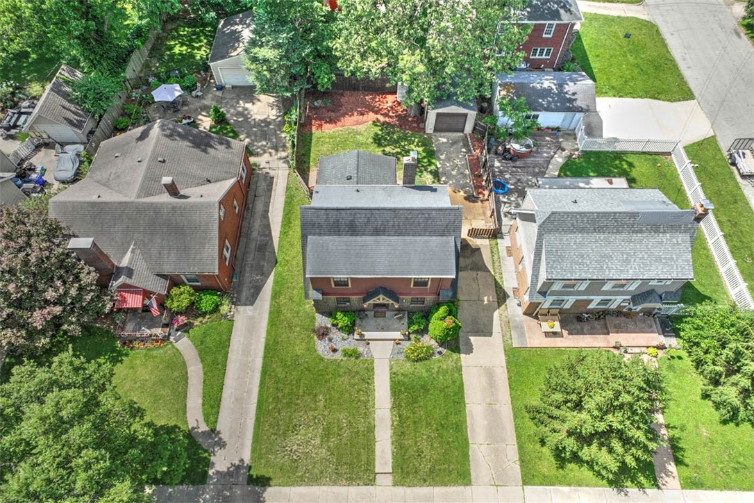 1975 W Forest Avenue Property Photo 25
