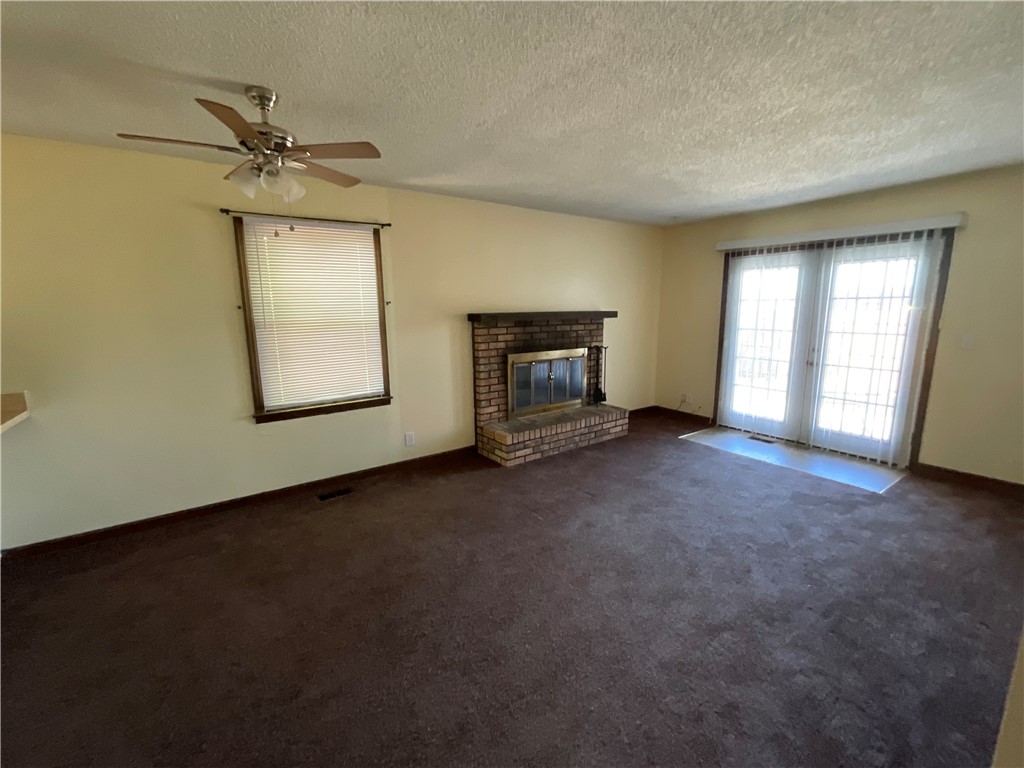 960 Hancock Drive Property Photo 2