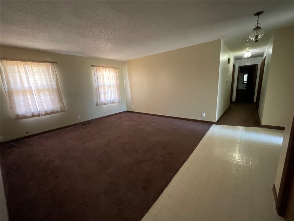 960 Hancock Drive Property Photo 4