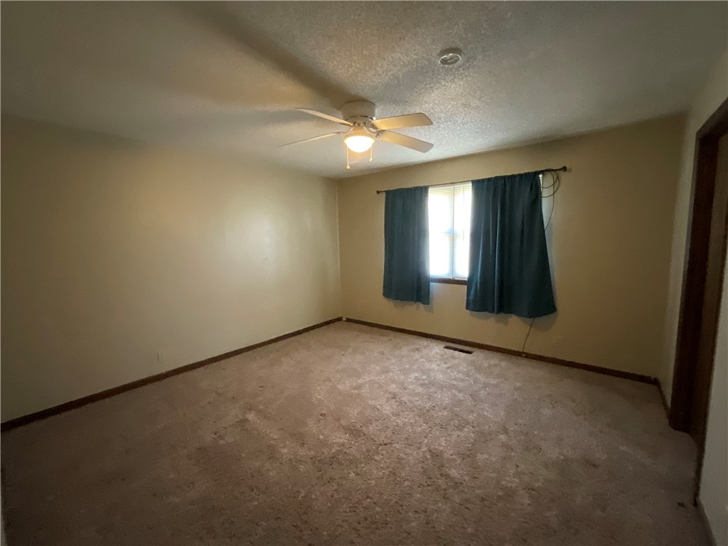 960 Hancock Drive Property Photo 7