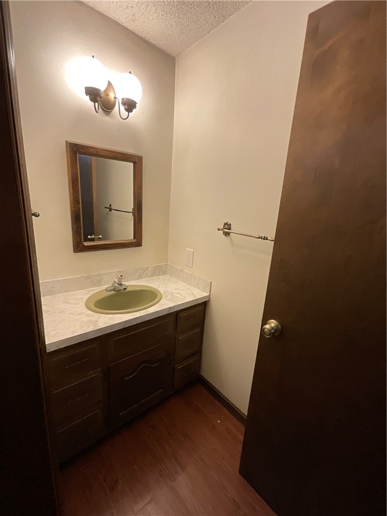 960 Hancock Drive Property Photo 8