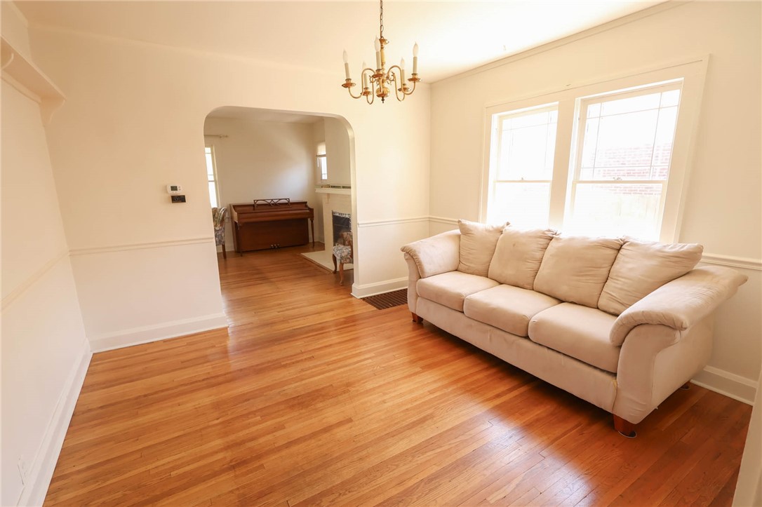 1604 Gilbert Street Property Photo 9