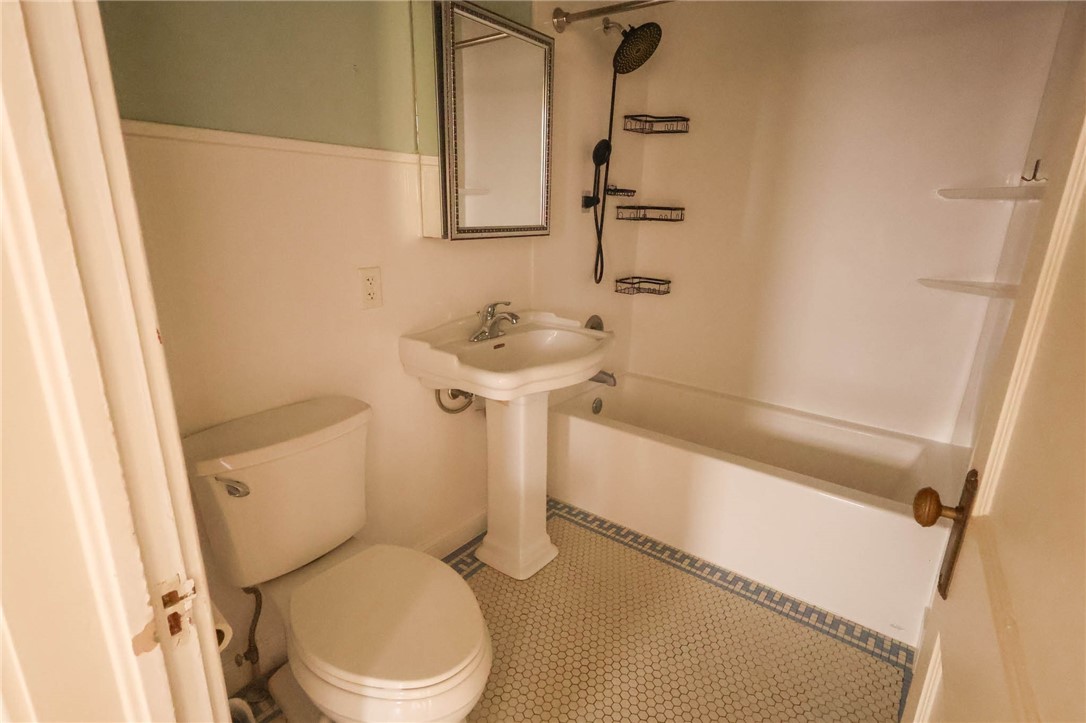 1604 Gilbert Street Property Photo 12
