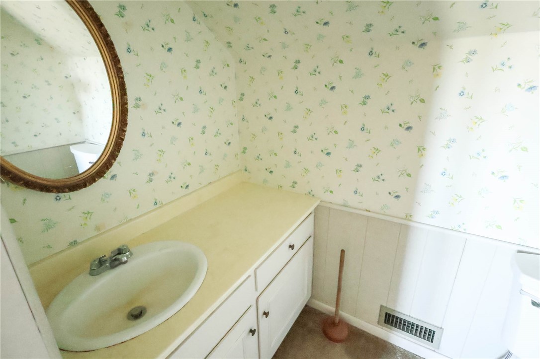 1604 Gilbert Street Property Photo 20