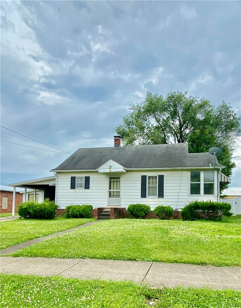 907 E Jefferson Avenue Property Photo 1